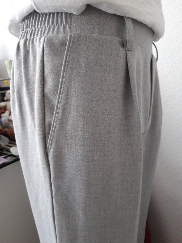 Sehr schöne graue 7/8 Hose von Bershka Top Zustand 
