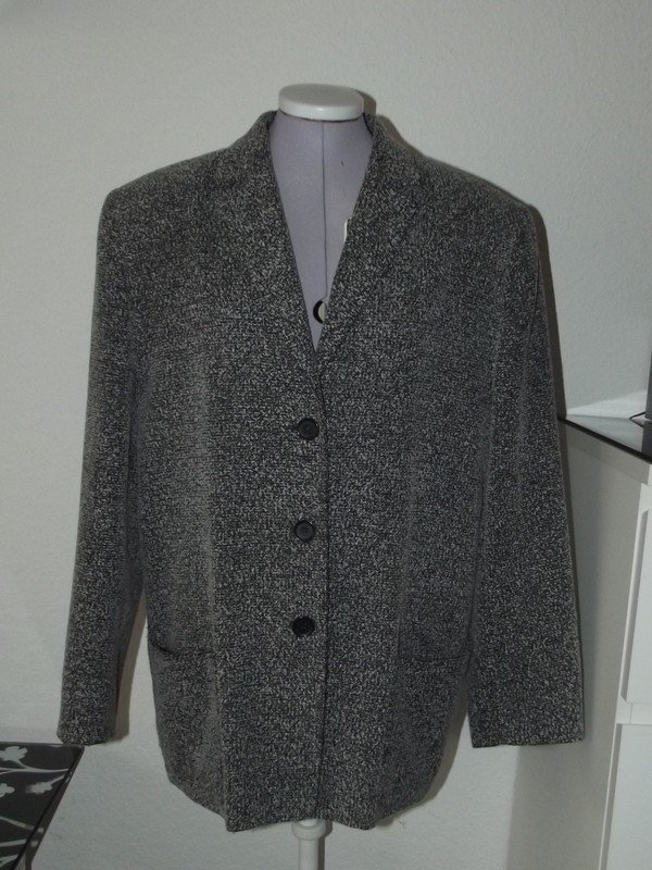 Sehr schöne Jacke in Salz/ Pfeffer Optik