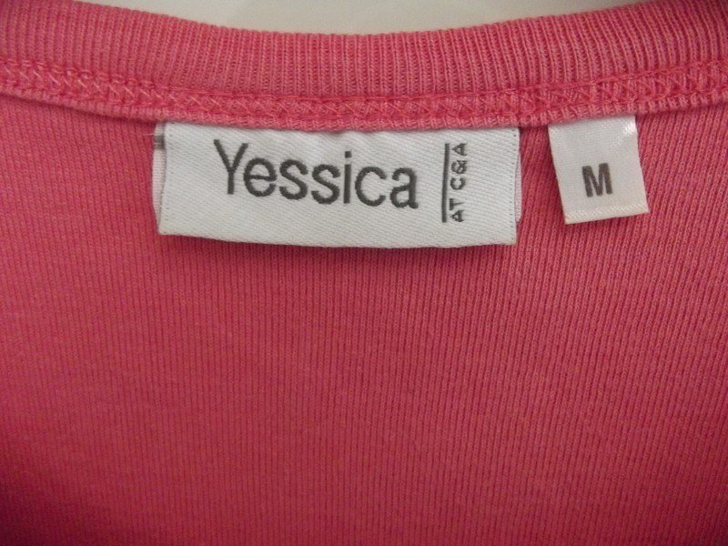 Schönes kurzärmeliges Shirt
