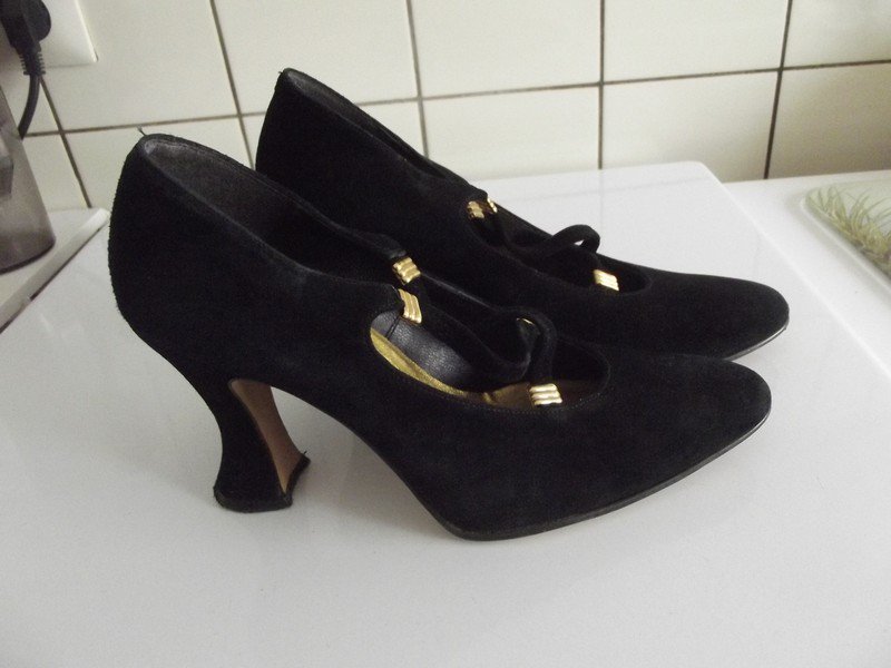  Sehr schöne schwarze Pumps