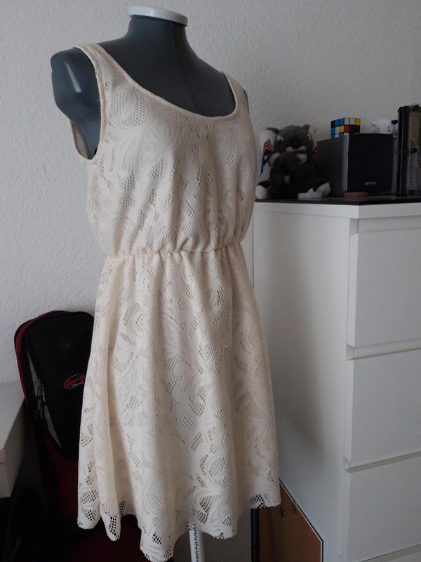 Sehr schönes Kleid