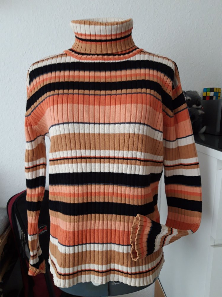 Sehr schöner Rollkragenpulli 