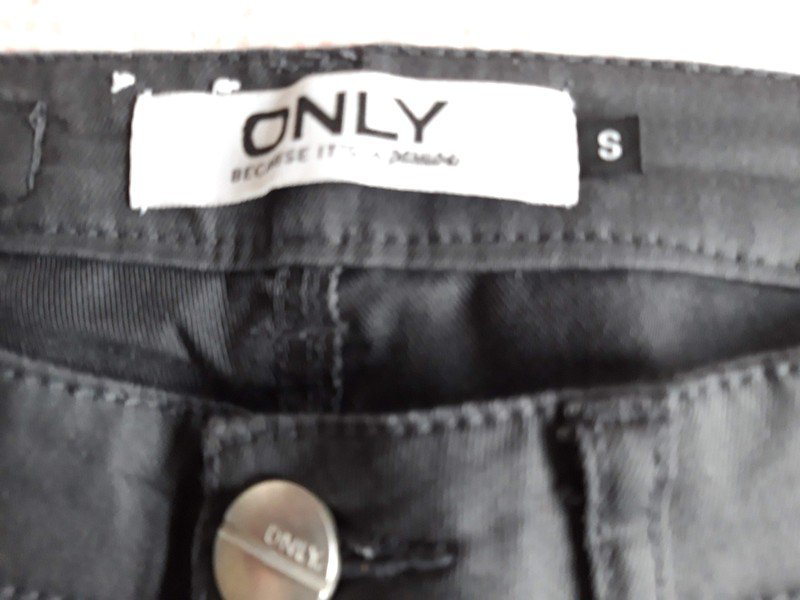 Sehr schöne Hose von Only 