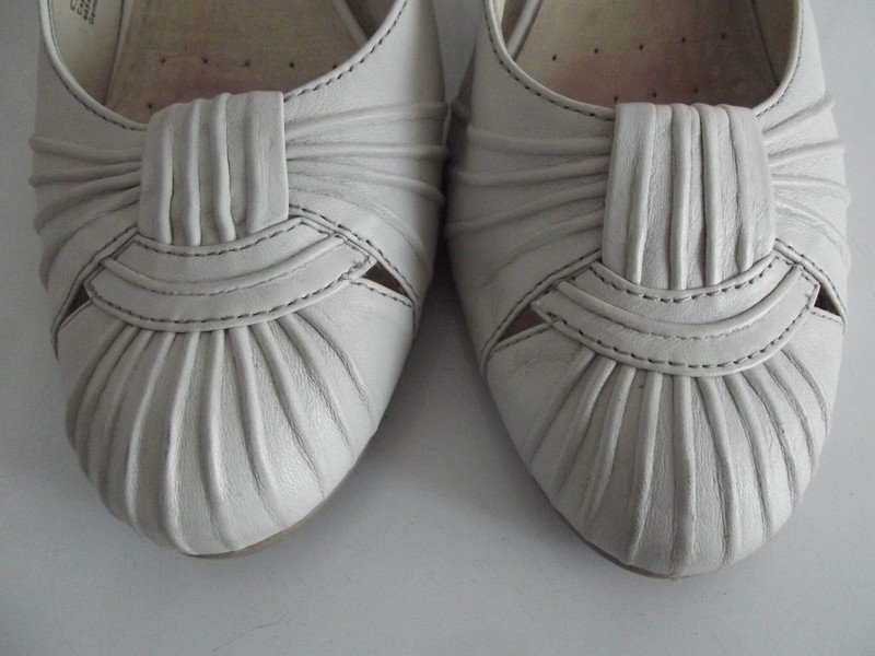 Sehr schöne Leder- Schuhe von Caprice Gr.38,5 / 51/2