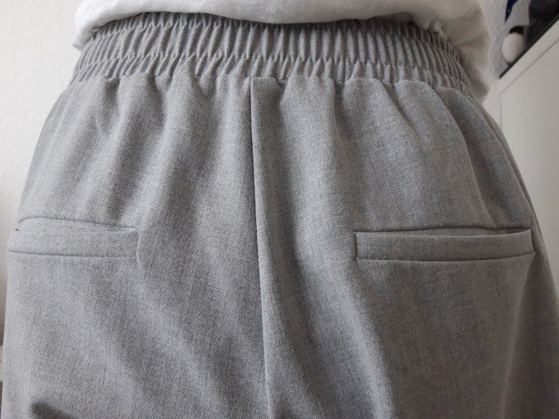 Sehr schöne graue 7/8 Hose von Bershka Top Zustand 