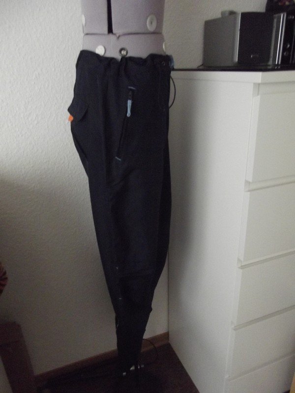 Sehr schöne Sporthose