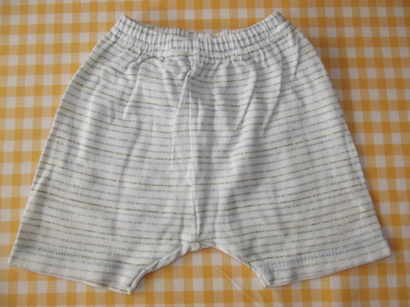 Sehr schöne kurze Hosen