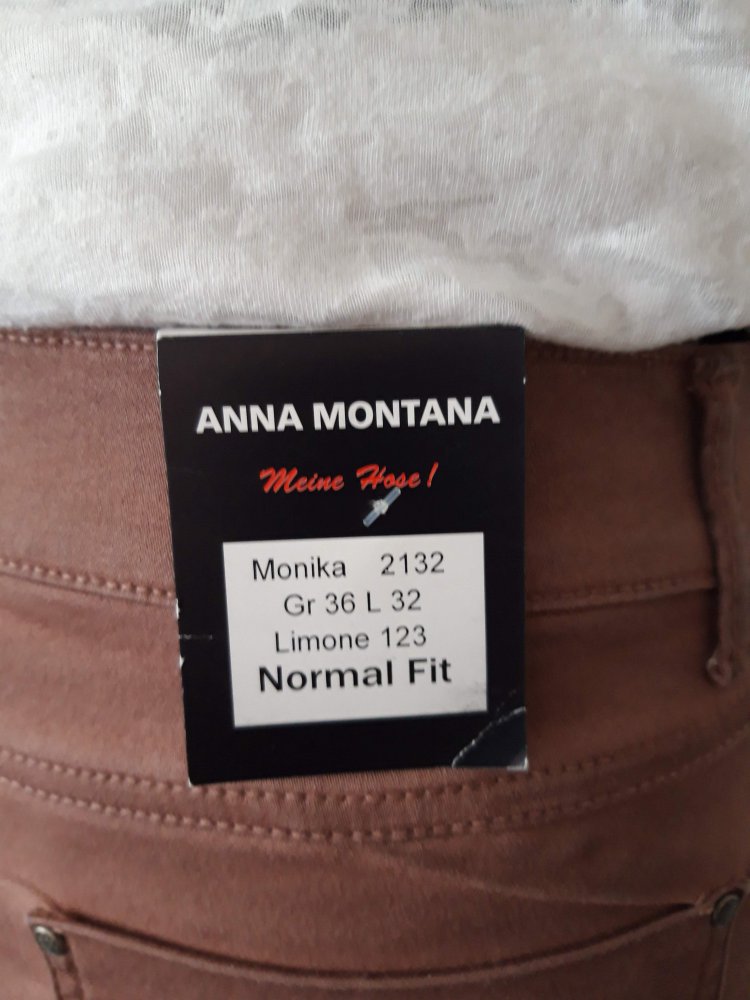 Sehr schöne Stretch Jeans von Anna Montana 