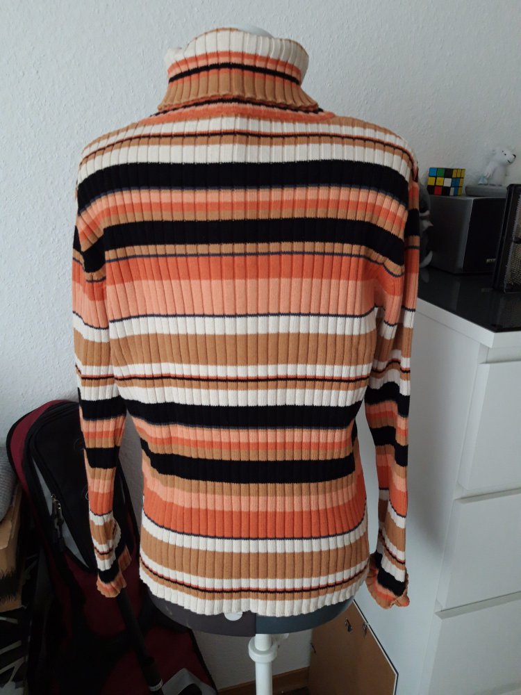 Sehr schöner Rollkragenpulli 