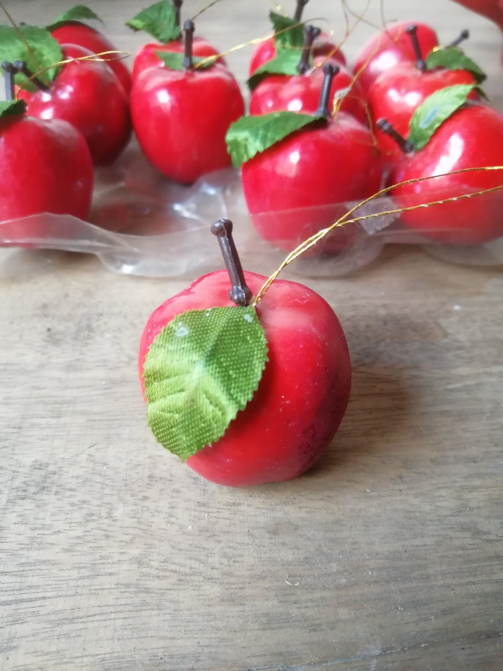 Äpfel Styropor zum Hängen Weihnachten Deko