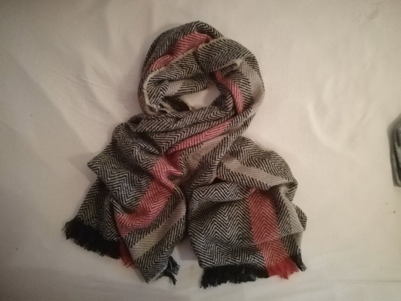 NEU - Schal Stola groß XXL Streifen rot schwarz beige Fischgrät Viskose Damen Herren Unisex