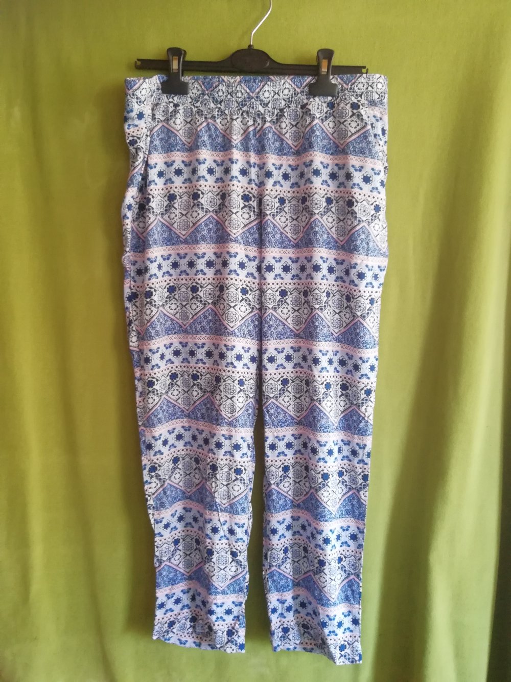 Hose Schlupfhose Haremshose blau weiß rosa Gr. 42