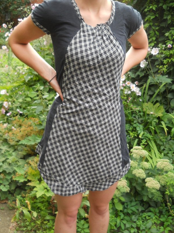 Kleid Sommer luftig dunkelblau kariert Vero Moda Gr. 40/M