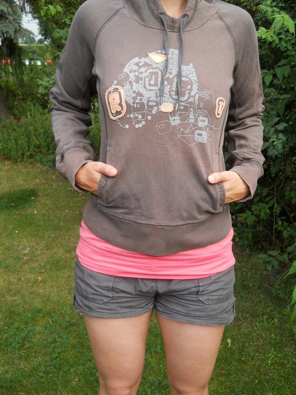 Sweatshirt hellbraun Print Kapuze Gr. 38 H&M