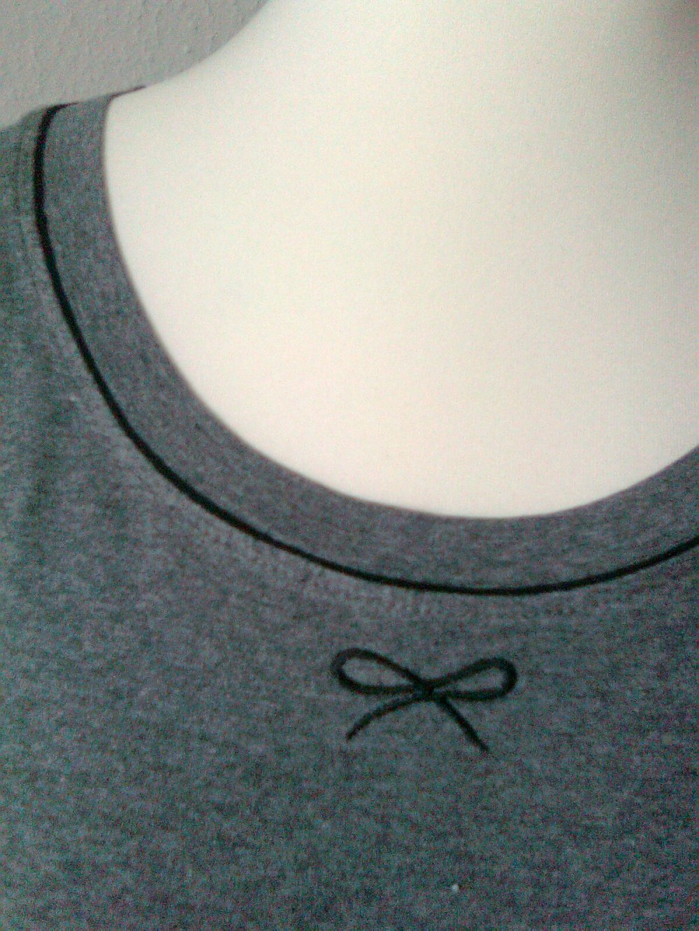 T-Shirt in grau