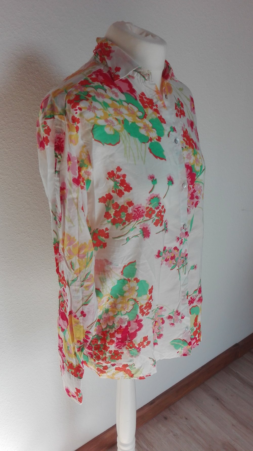 Florale langärmlige Bluse in Größe XS 34 / S 36