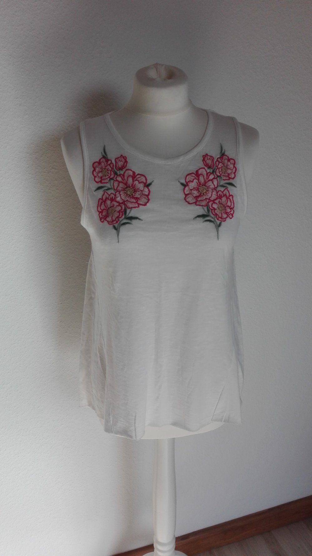 weißes florales Top mit Blumen Amisu New Yorker Größe 34 XS 
