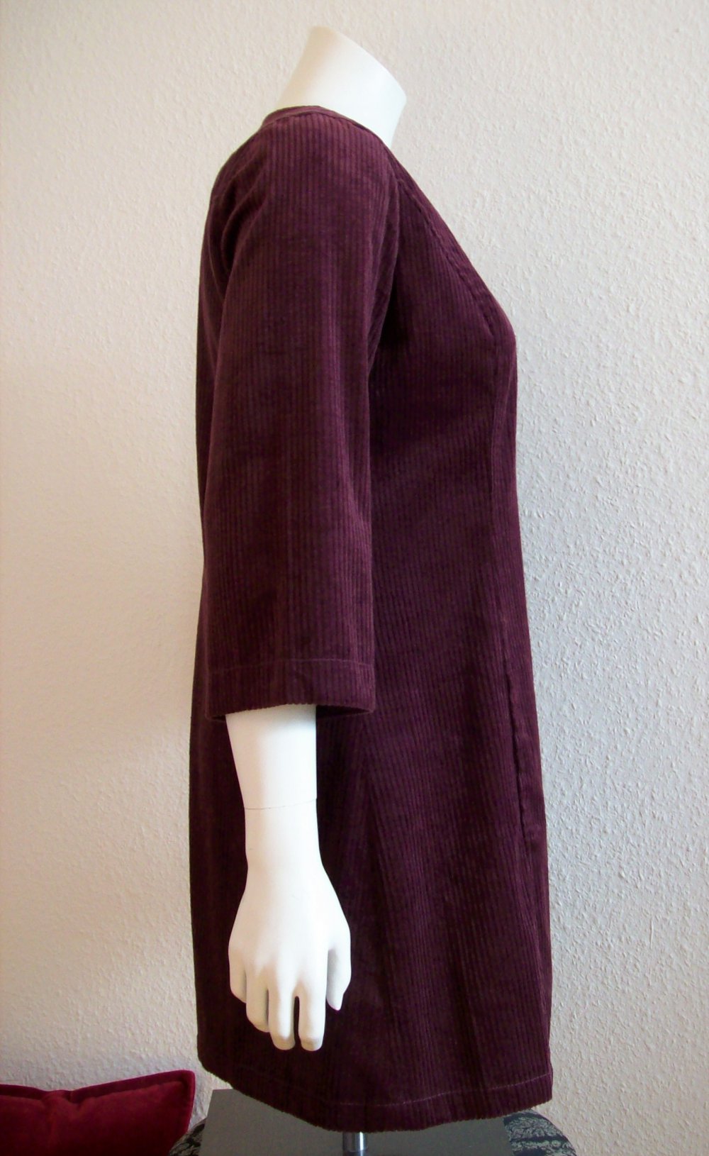 Cordkleid/ Mantelkleid bordeaux neuwertig