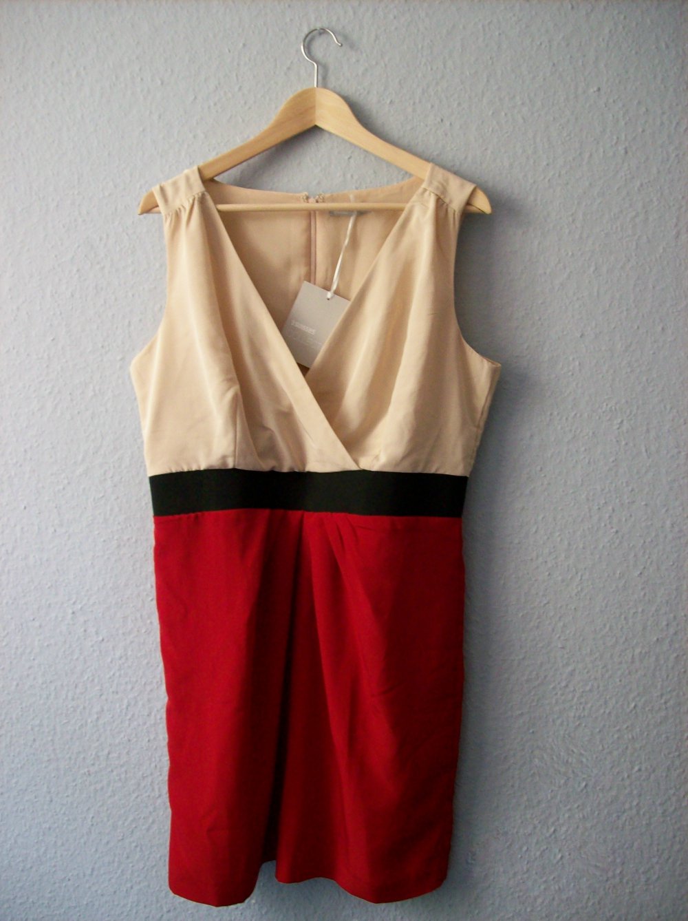Kleid elegant NEU