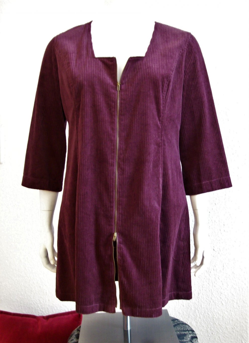 Cordkleid/ Mantelkleid bordeaux neuwertig