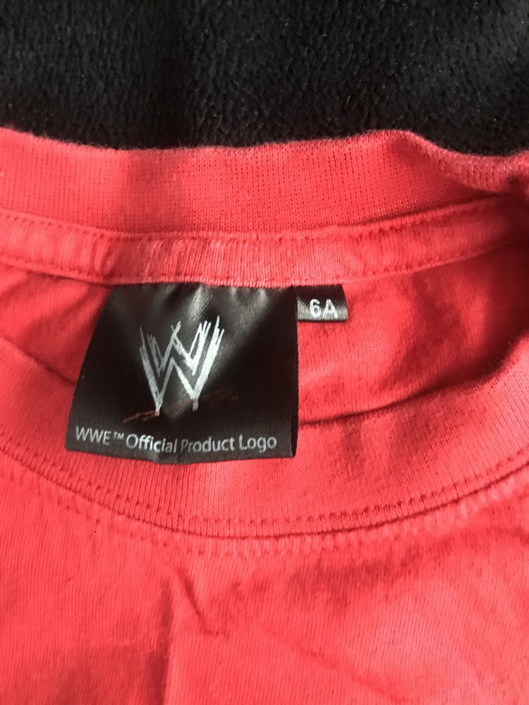WWE longsleeve * Rey Mysterio * Undertaker * Batista 