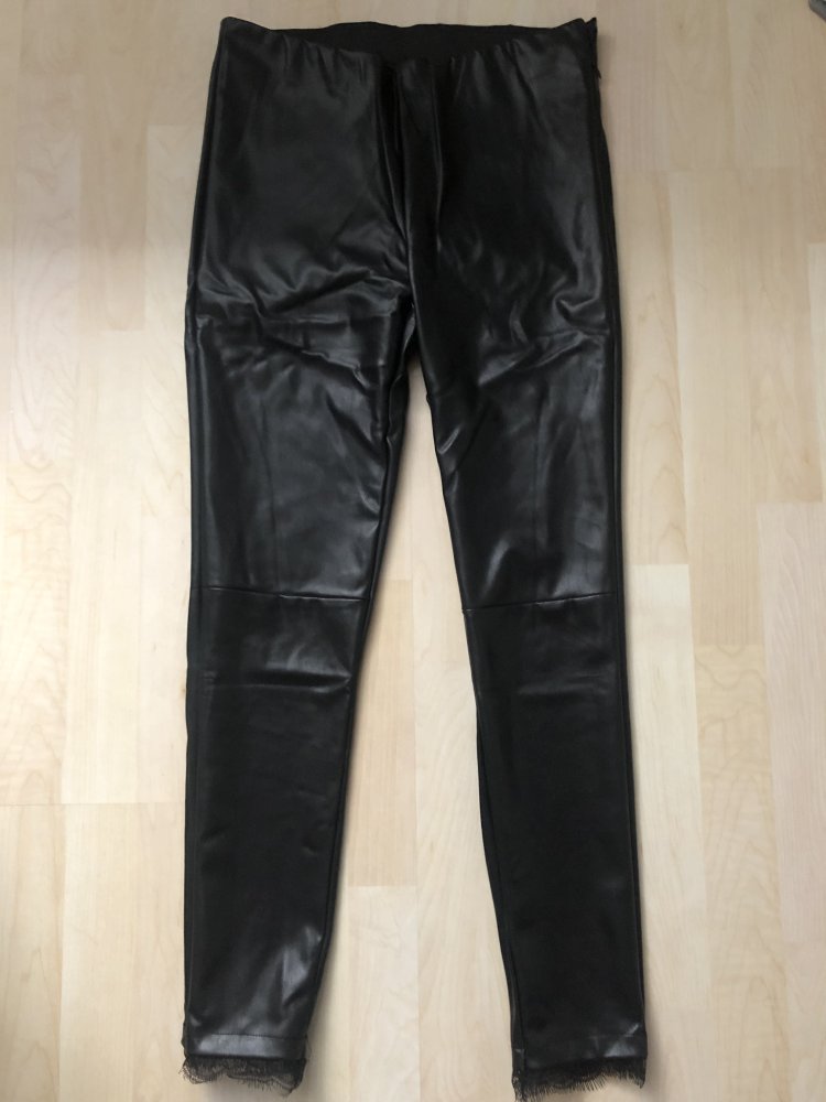Enge Kunstleder-Hose mit Spitze / Leggings /Wetlook / L
