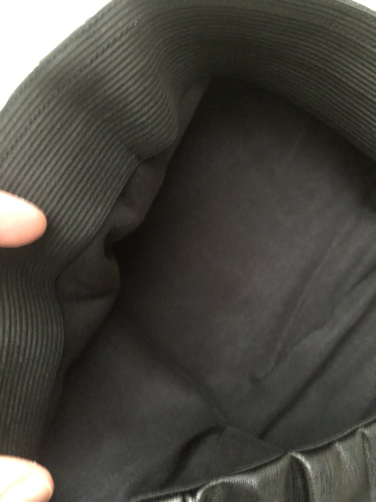 Enge Kunstleder-Hose mit Spitze / Leggings /Wetlook / L