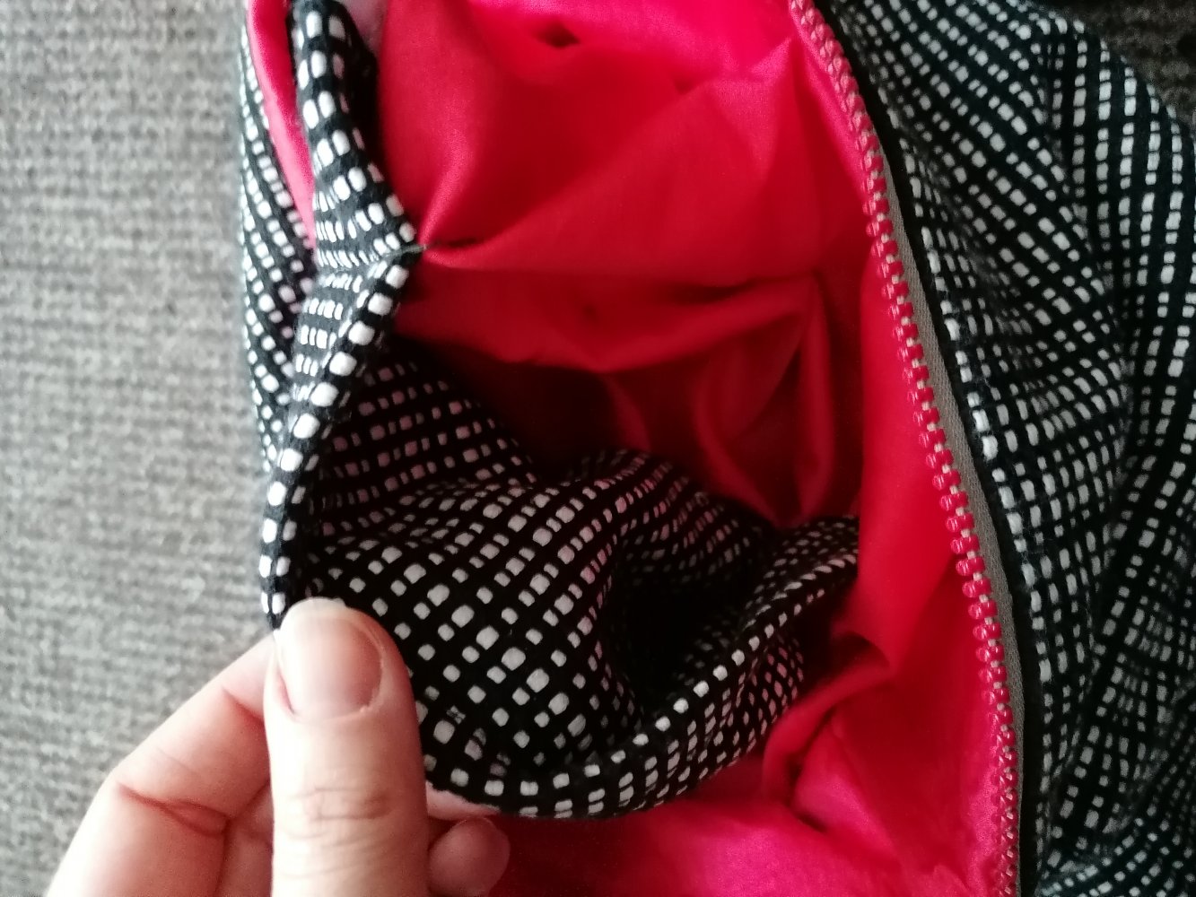 Arabeske Rucksack Handmade in Berlin Schwarz Weiß