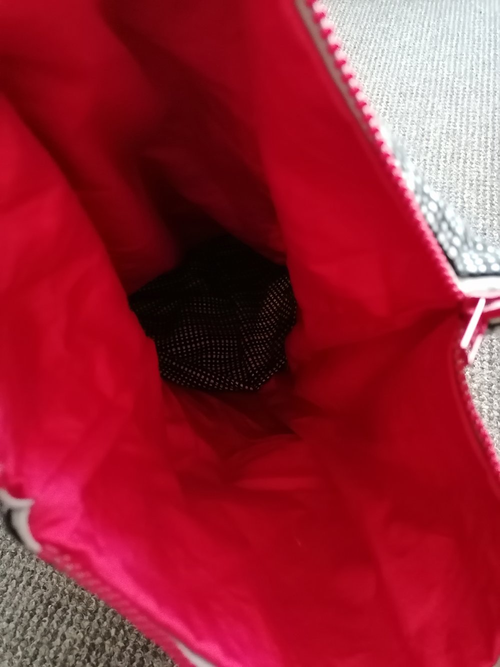 Arabeske Rucksack Handmade in Berlin Schwarz Weiß