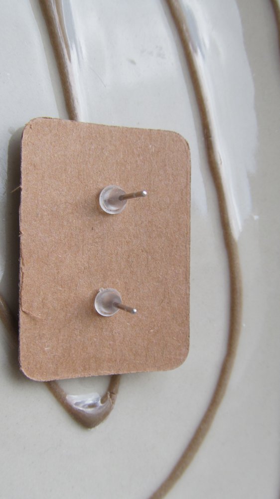 Neue Ohrstecker