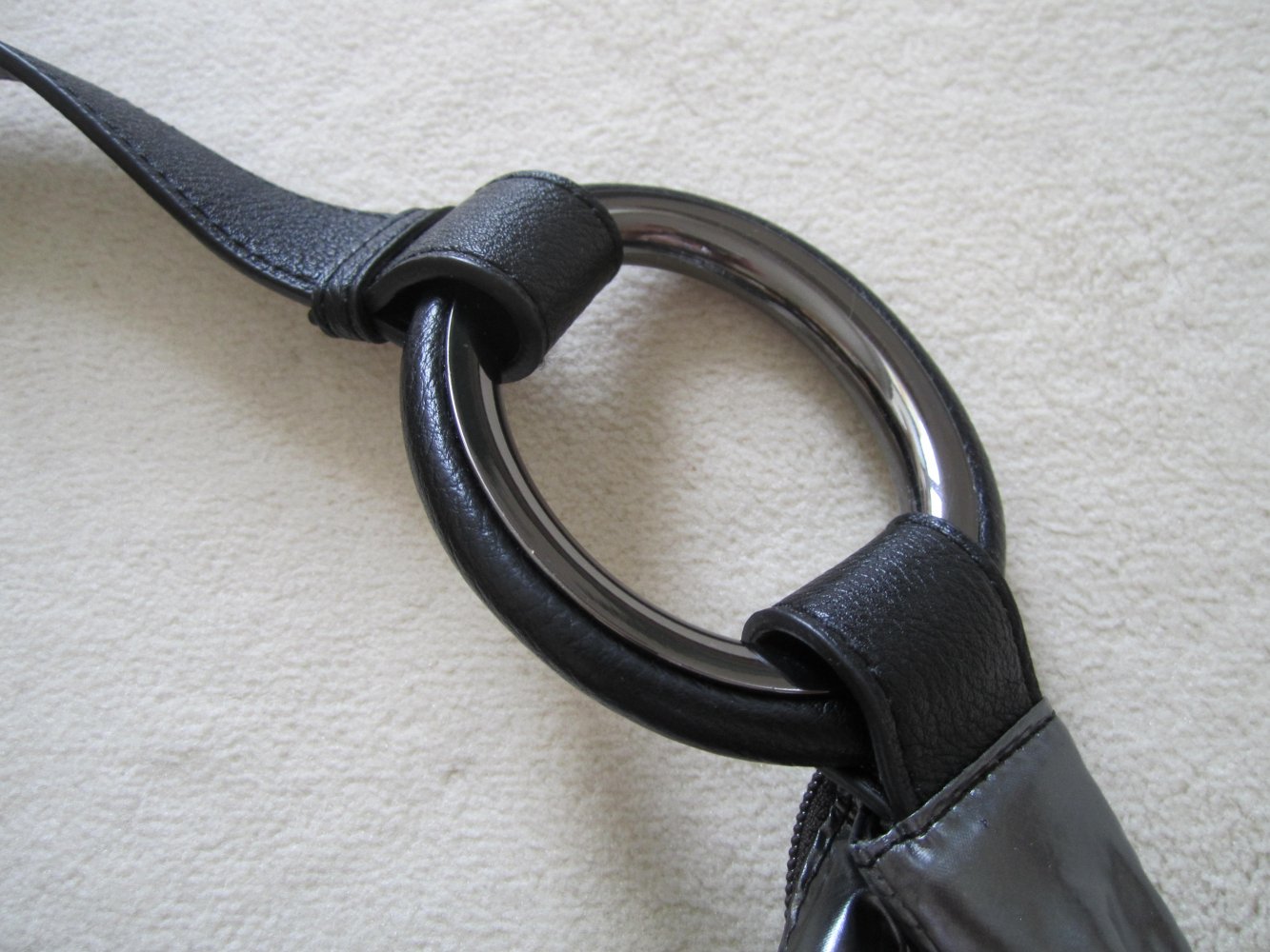 Tamaris Tasche Hobo Bag Maria Neu glänzend