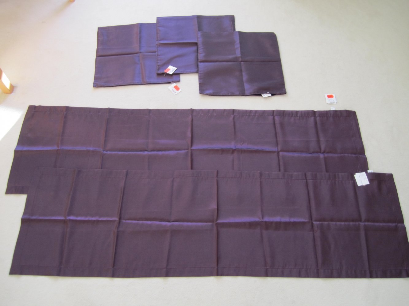 2 Tischläufer 40x150 + 3 Kissenhüllen 40x40 NEU lila