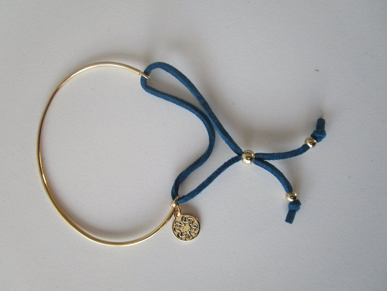 Goldenes Armband Elie Saab