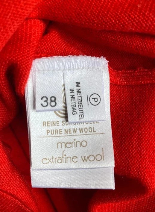 Escada rotes Strick Top aus 100% Schurwolle Schleifen Bows Wool Y2K Vintage