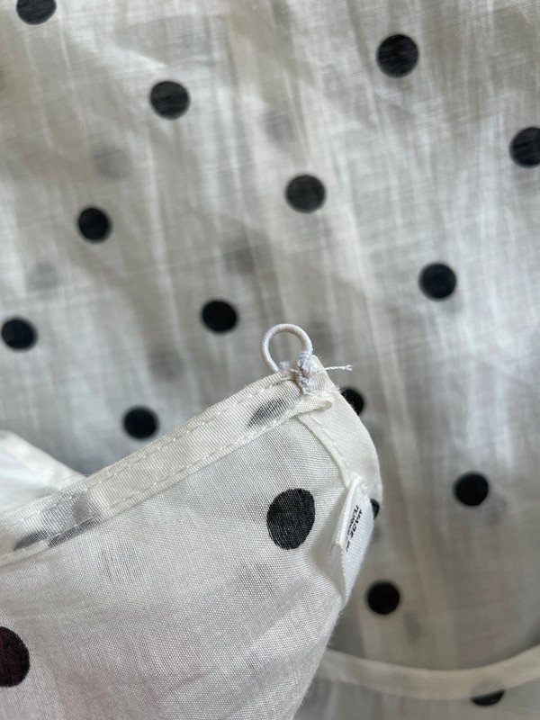 Mango Bluse mit Punkten Polkadots leichte Schlupfbluse geraffte Schulter