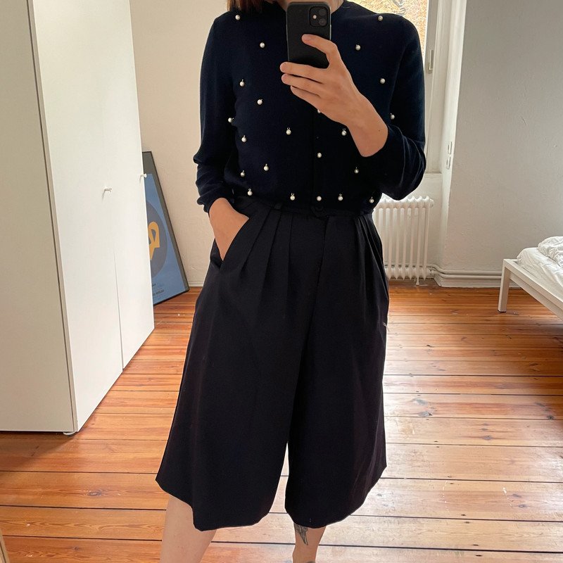 Love Moschino kurze Strickjacke Cardigan Perlen 100% Schurwolle