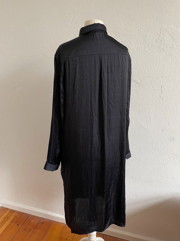 H&M Trend dunkelbalue lange Bluse