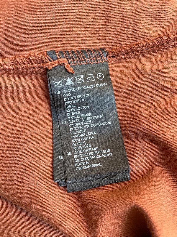 H&M Trend Shirt mit Leder Brusttasche