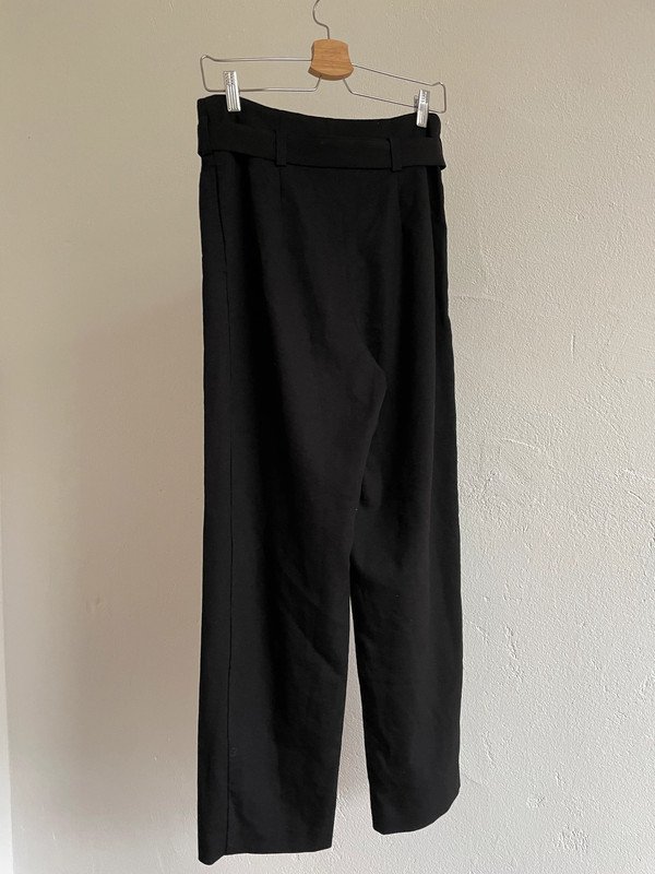 H&M Studio Paperback High Waist Hose mit Weitem Bein