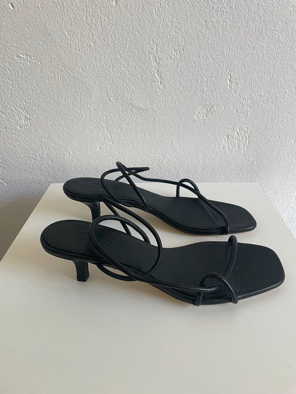 Cos Kitten Heels Sandalen