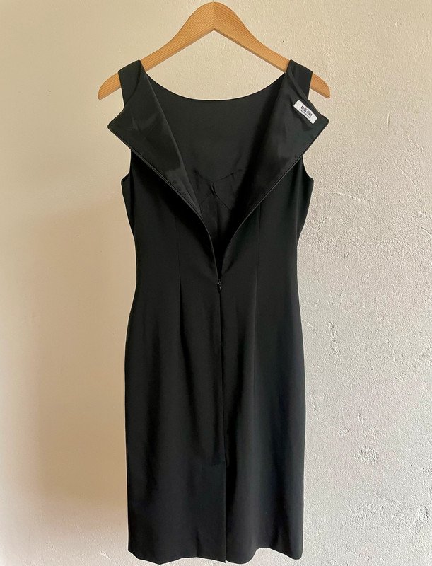 Moschino Kleid aus Wolle mit Schleife Bow y2k Kleine Schwarze