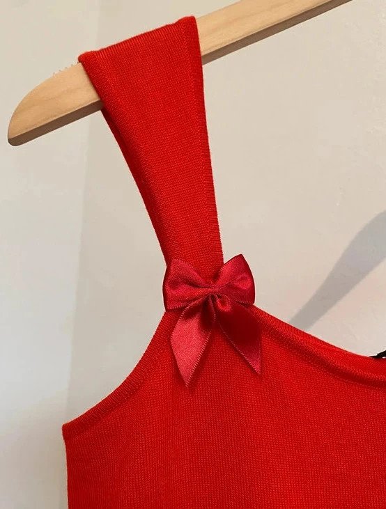 Escada rotes Strick Top aus 100% Schurwolle Schleifen Bows Wool Y2K Vintage