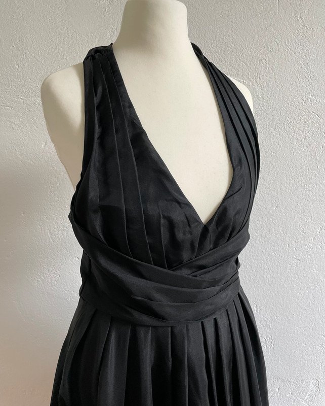 Vintage schwarzes Kleid aus Seide Midi Silk Dress ????