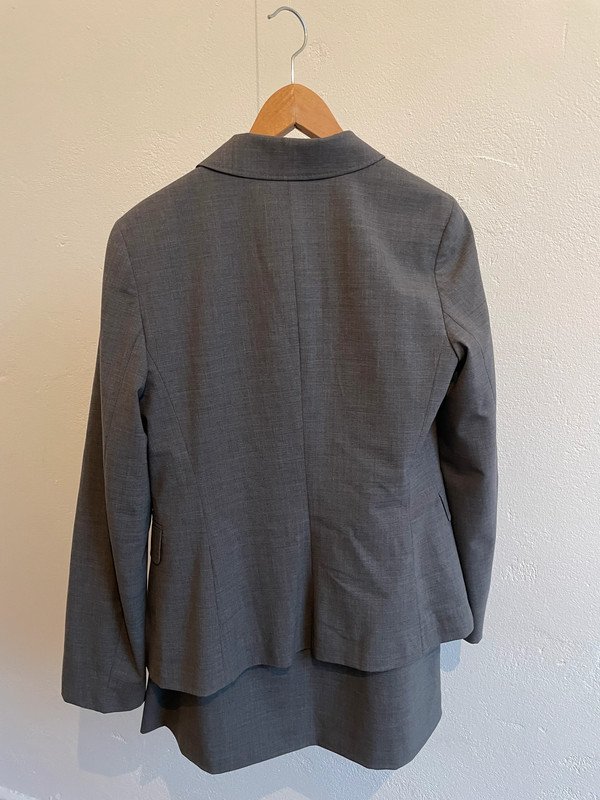Escada Anzug aus Wolle Wool Suit klassich 90s 90er Vintage
