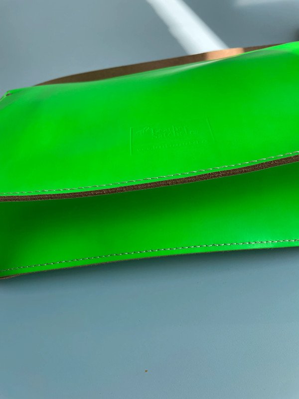 The Cambridge Fluoro Satchel Fluorescent Green Bag Leder Tasche