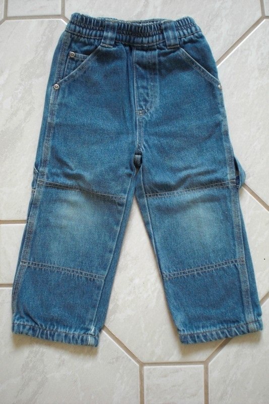 3 Hosen Gr. 92 auch einzeln abzugeben Bitte Beschreibung beachten