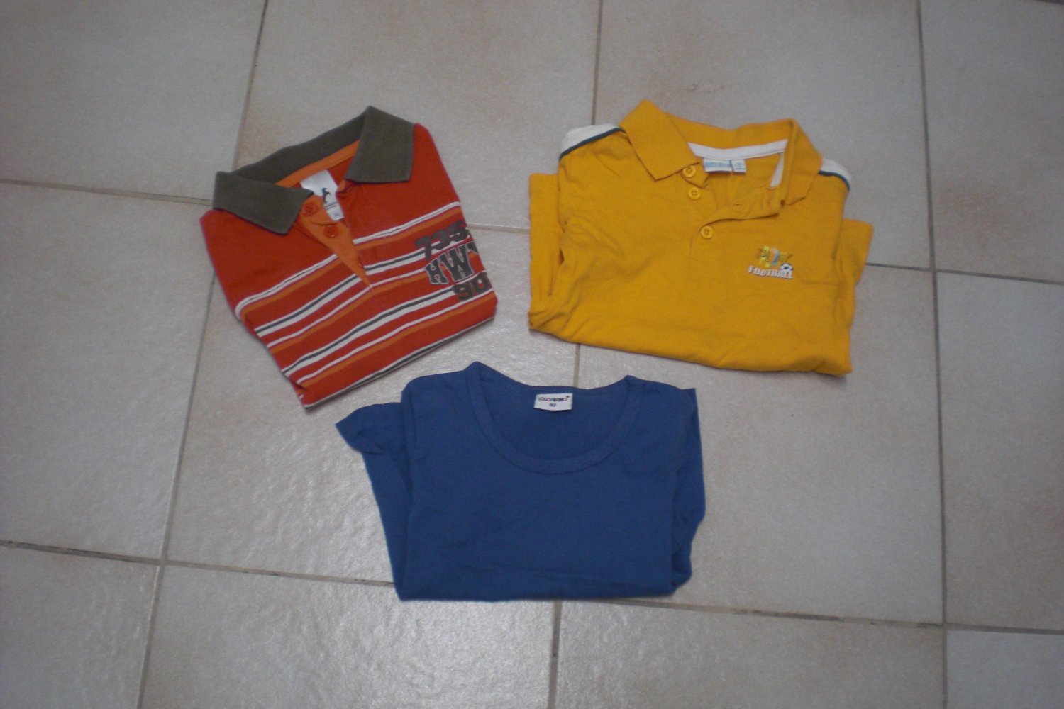 3 Shirts dabei 2 Poloshirt Gr. 92 auch einzeln abzugeben Bitte Beschreibung beachten