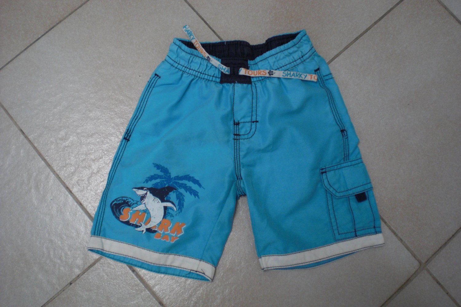 4 kurze Hosen Gr. 92 auch einzeln abzugeben Bitte Beschreibung beachten