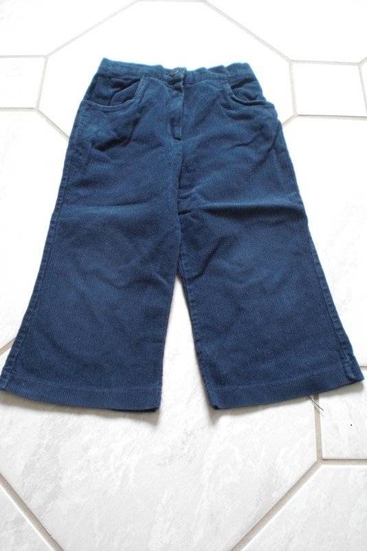 3 Hosen Gr. 92 auch einzeln abzugeben Bitte Beschreibung beachten