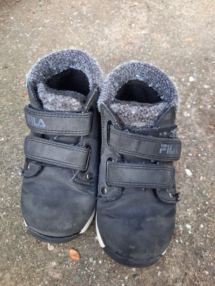 Fila Turnschuhe gefüttert Gr. 26 Turn Schuhe